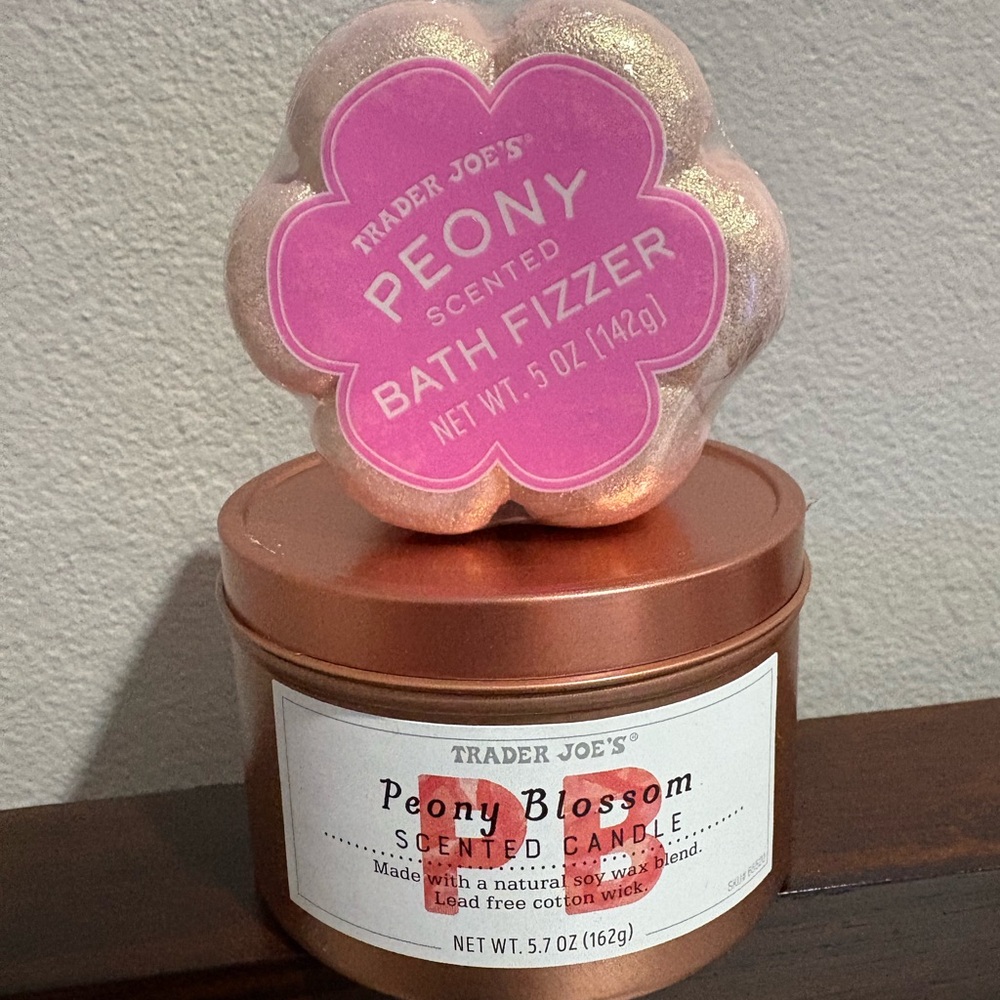 Peony Bath Fizzer and candle